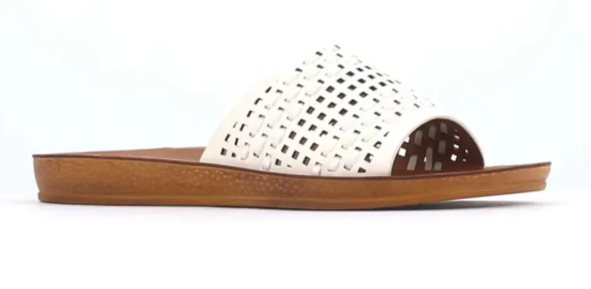 35488 Los Cabos Women's Conny White Sandal