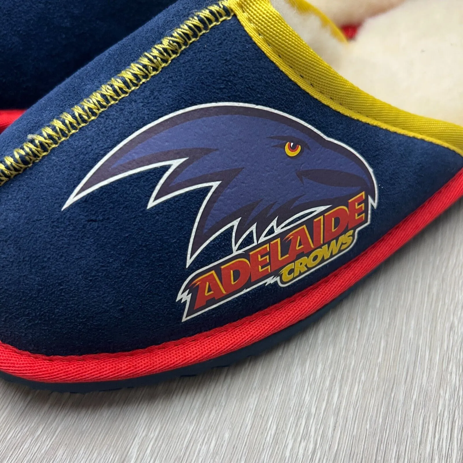 AFL Team Kicks Adelaide Crows Merino Wool Slippers Size US W 6 / M 5