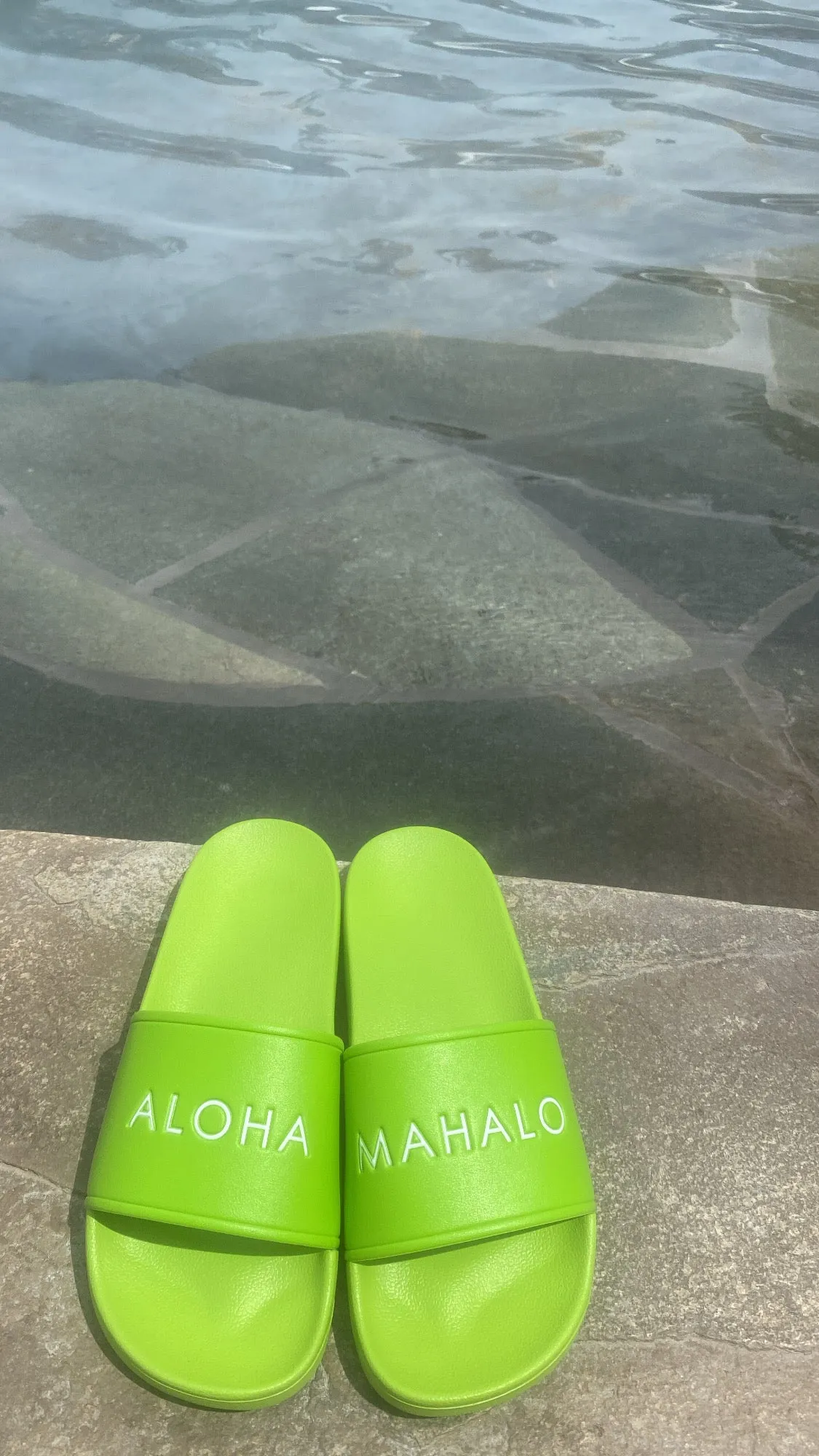 ALOHA MAHALO Slides | Neon Lime