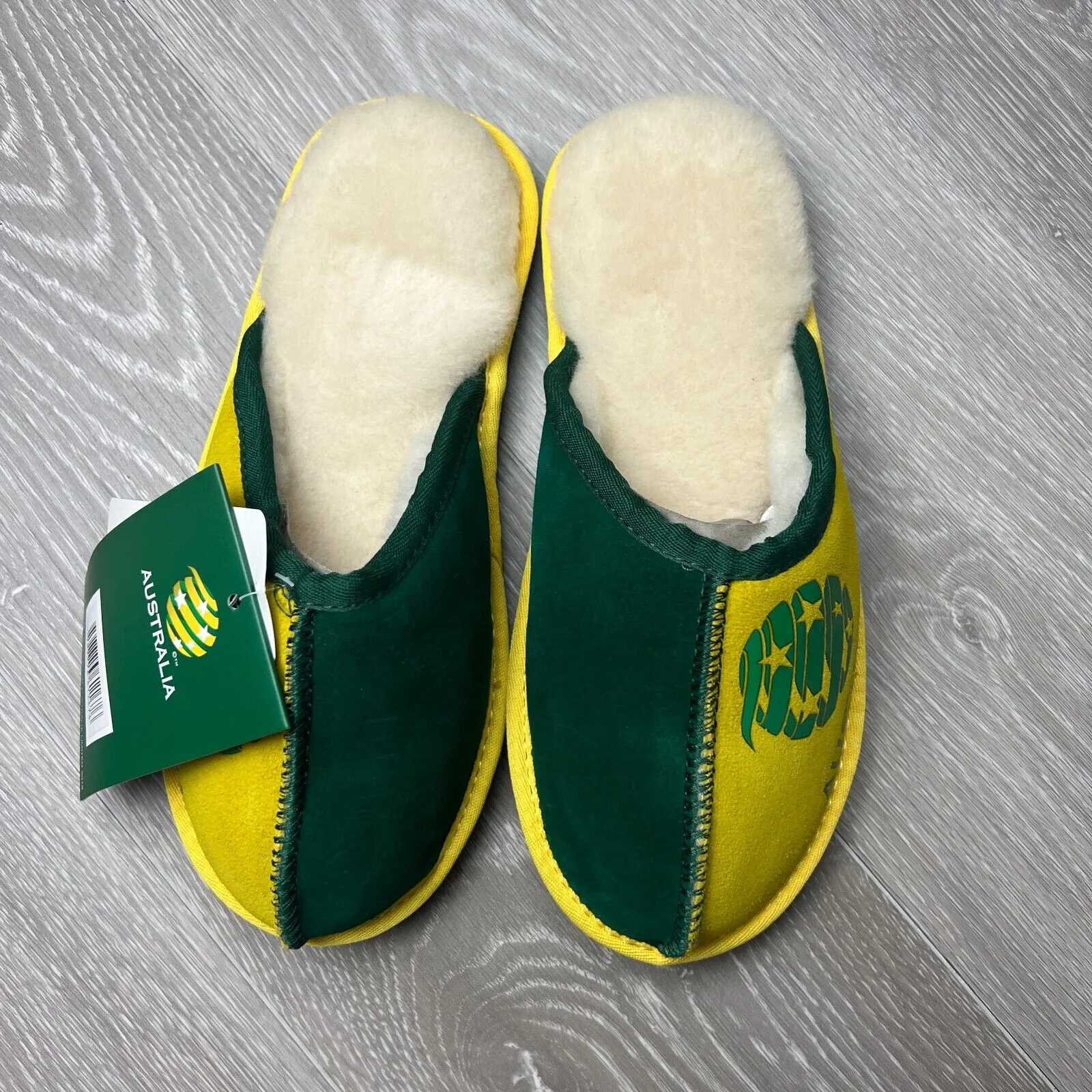 Australia Socceroos Merino Wool Slippers Size US W14 / M13 (new)