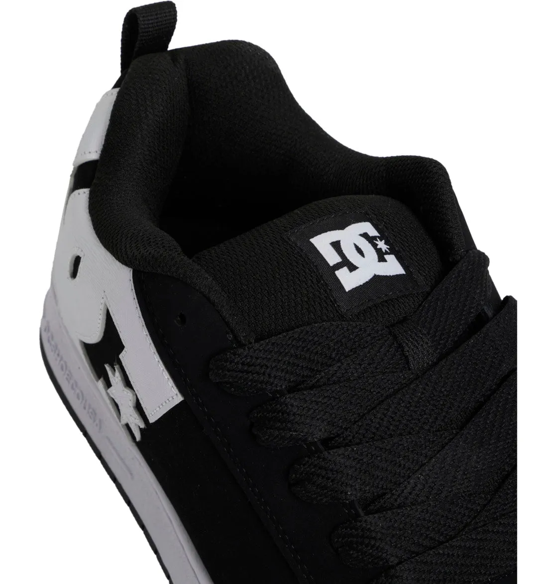 Court graffik Black