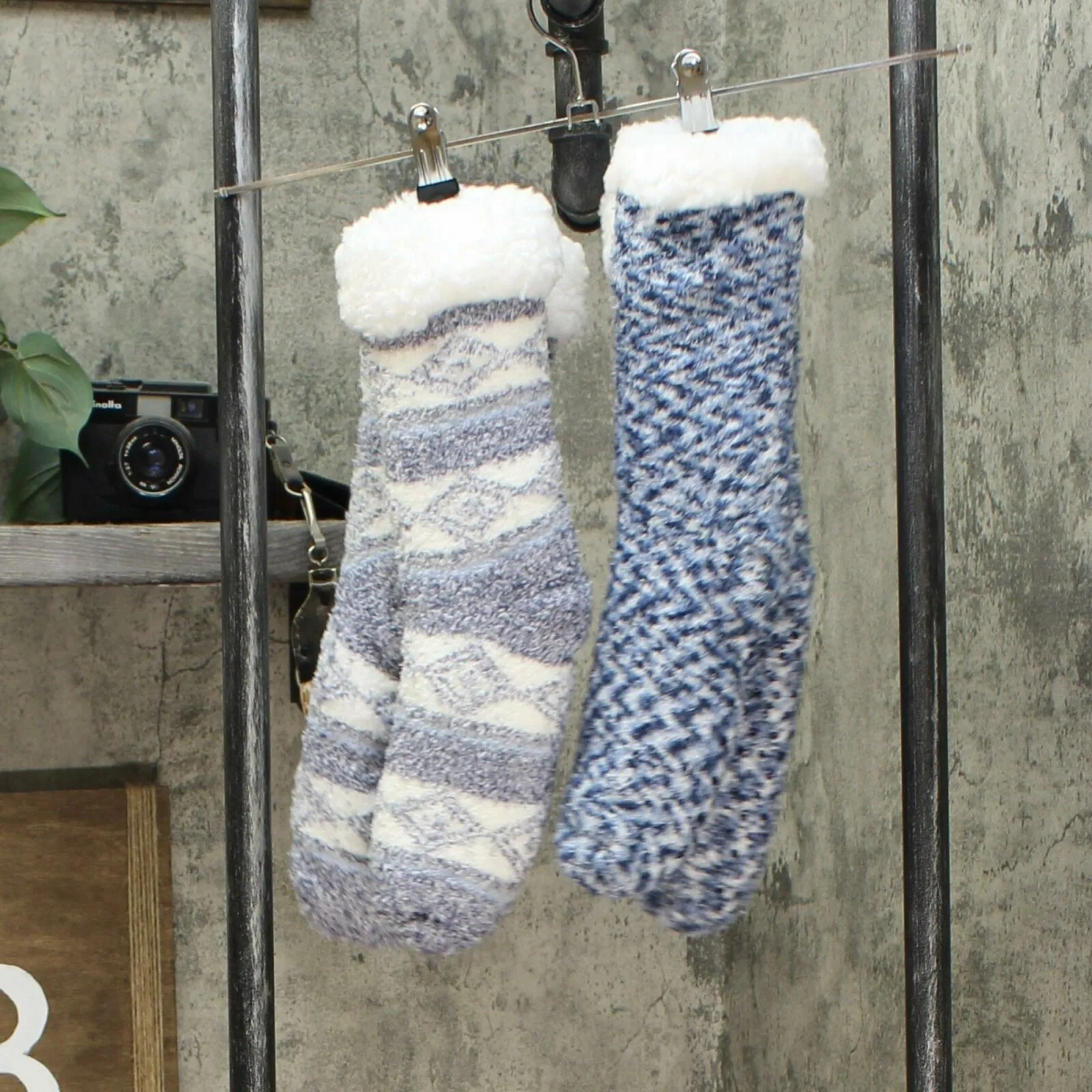 Cuddl Duds 2 PAIRS Faux Sherpa Cozy Lined Socks