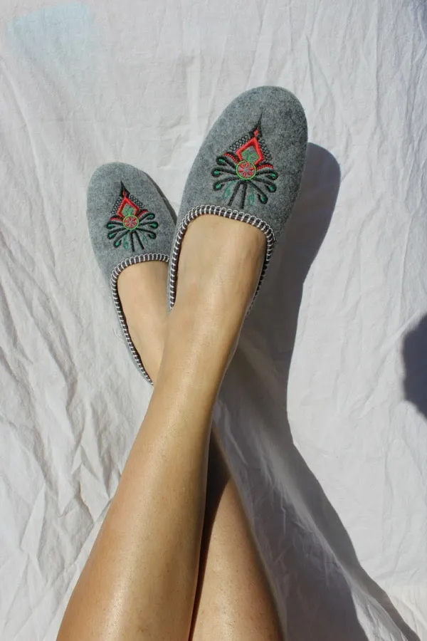 Highlander Felt Slippers