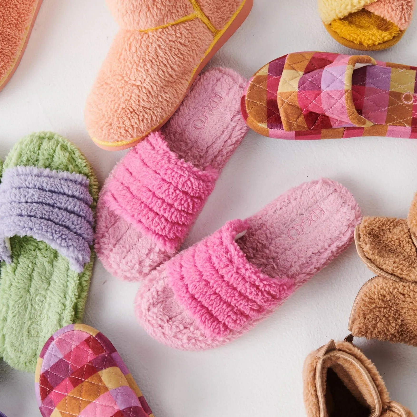 Kip&Co Poochie Pink Quilted Sherpa Slippers