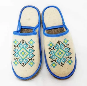 Natural Wool Felt Slippers Ukrainian Ornament Blue for Men