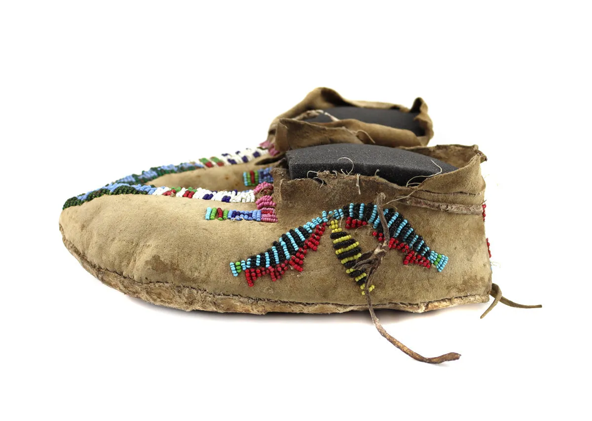 Northern Plains Beaded Leather Moccasins c. 1890s, 3.5" x 8" x 3.5" (DW1297)