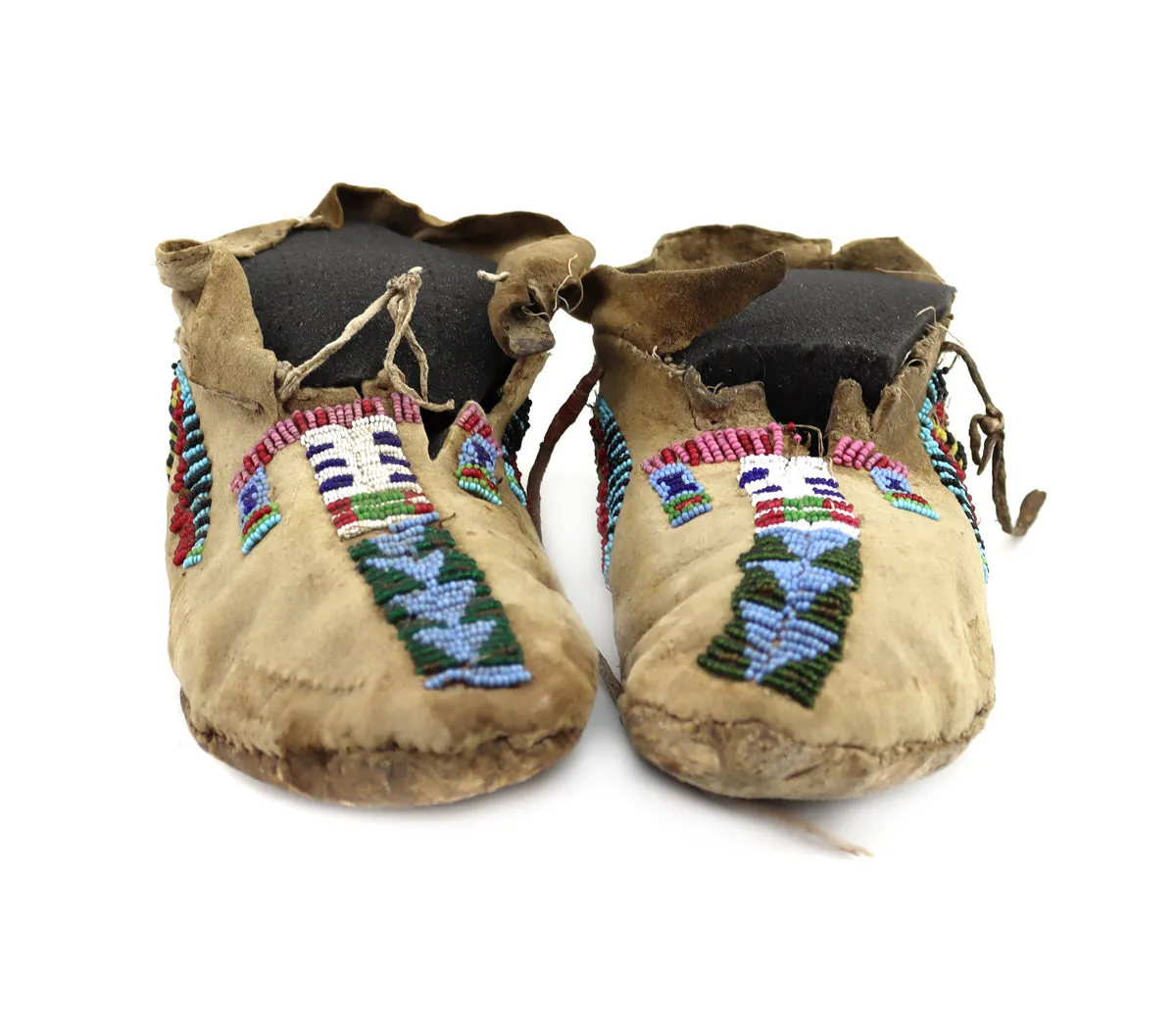 Northern Plains Beaded Leather Moccasins c. 1890s, 3.5" x 8" x 3.5" (DW1297)