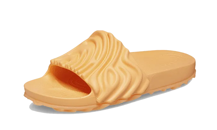 Pollex Salehe Bembury Slide Citrus Milk