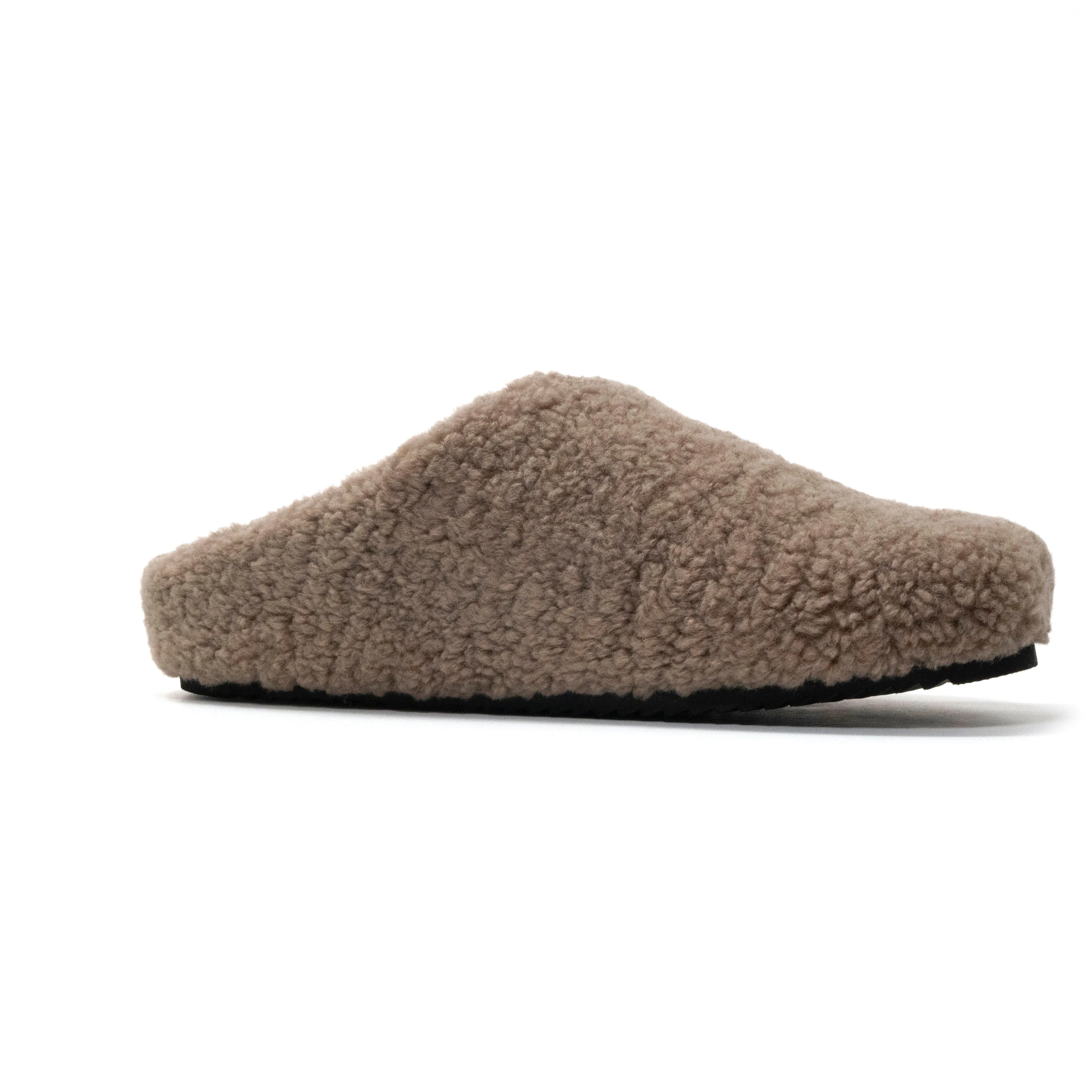 ROAM FUZZY CLOG OAT FAUX SHEARLING