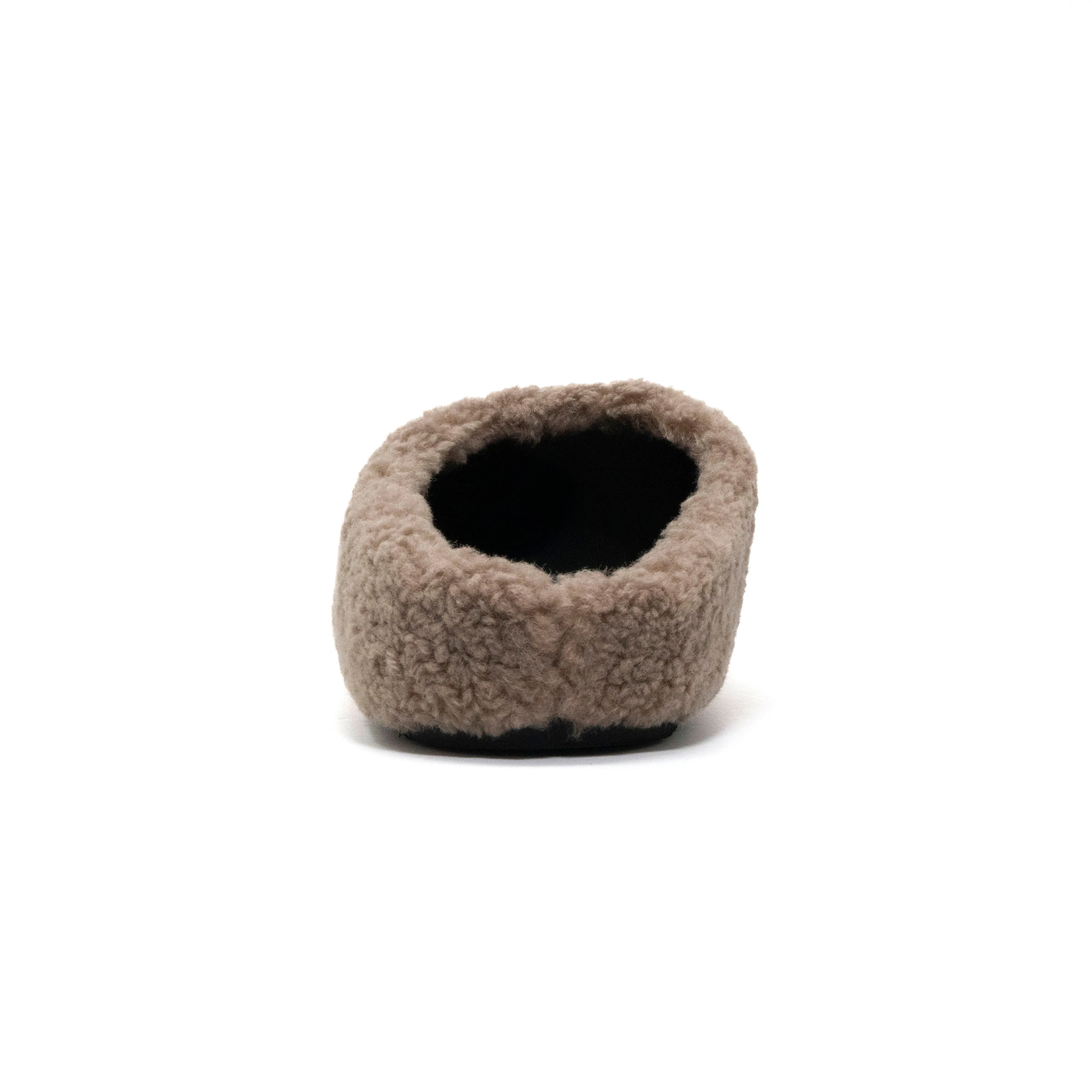 ROAM FUZZY CLOG OAT FAUX SHEARLING