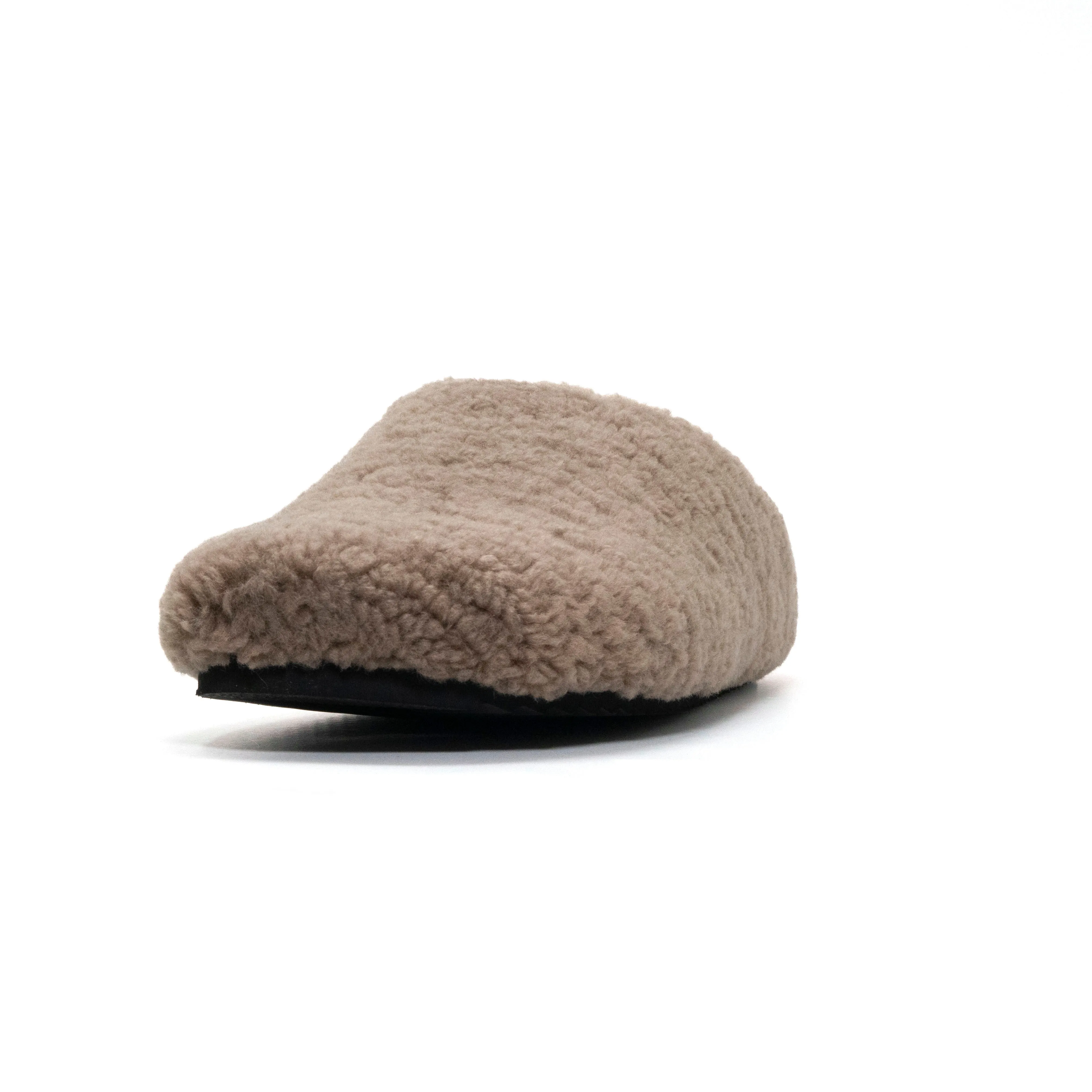 ROAM FUZZY CLOG OAT FAUX SHEARLING
