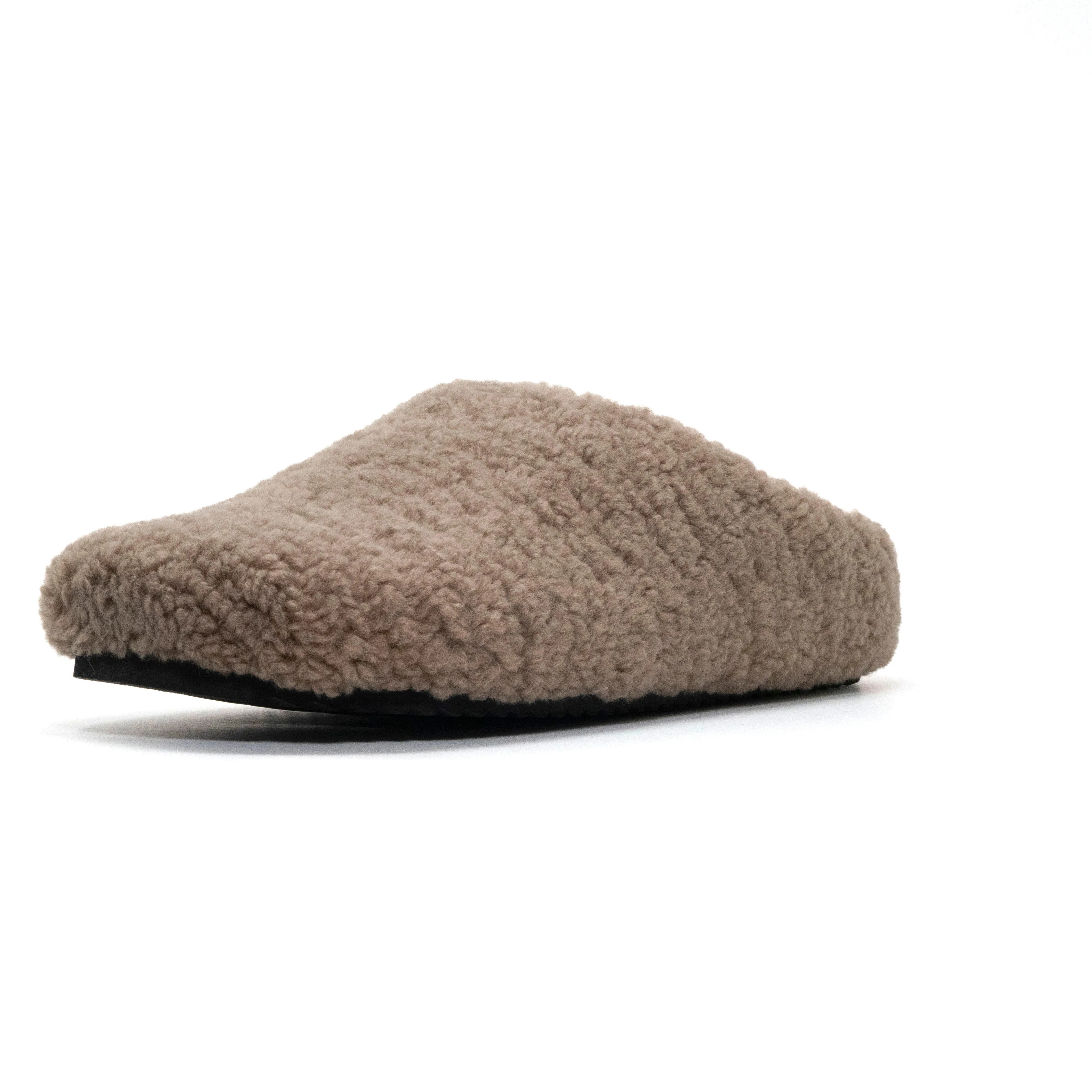 ROAM FUZZY CLOG OAT FAUX SHEARLING