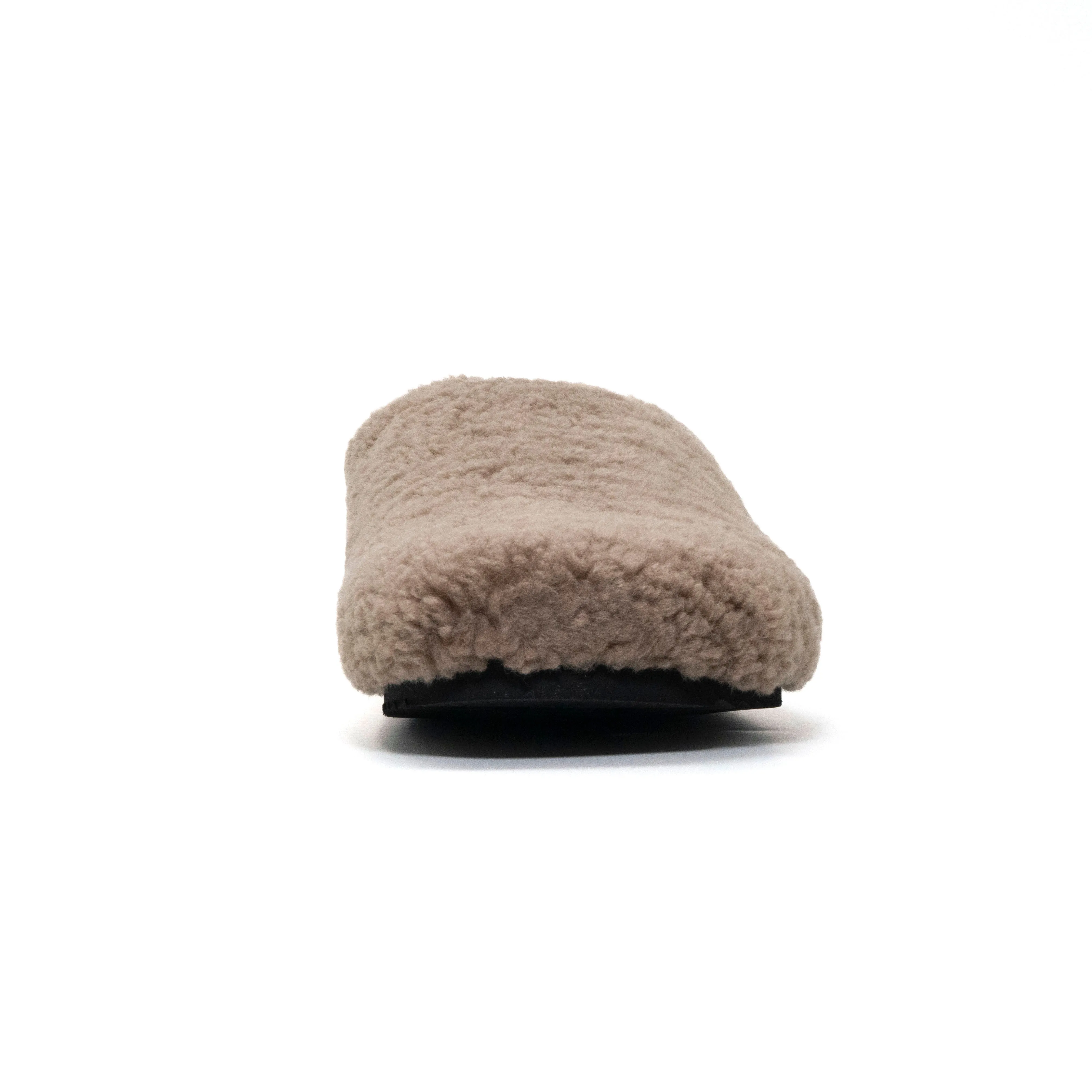 ROAM FUZZY CLOG OAT FAUX SHEARLING