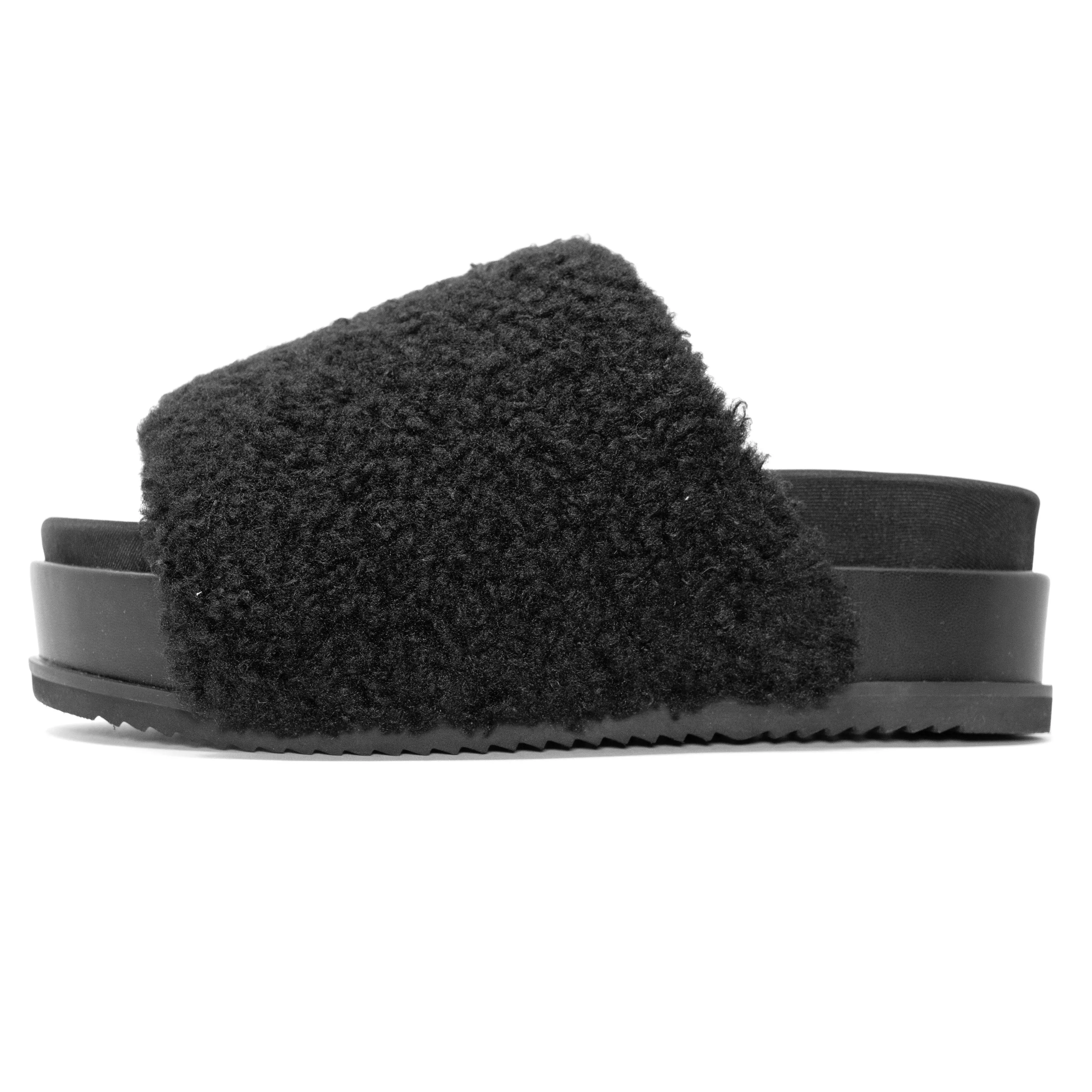 ROAM FUZZY STACK PLATFORM BLACK FAUX SHEARLING