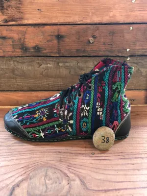Size 38 Cloth Moccasins Turquoise Stripes