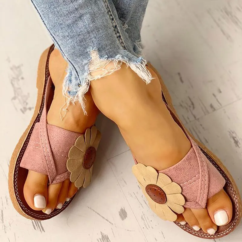 Toe Post Flower Design Flat Sandals