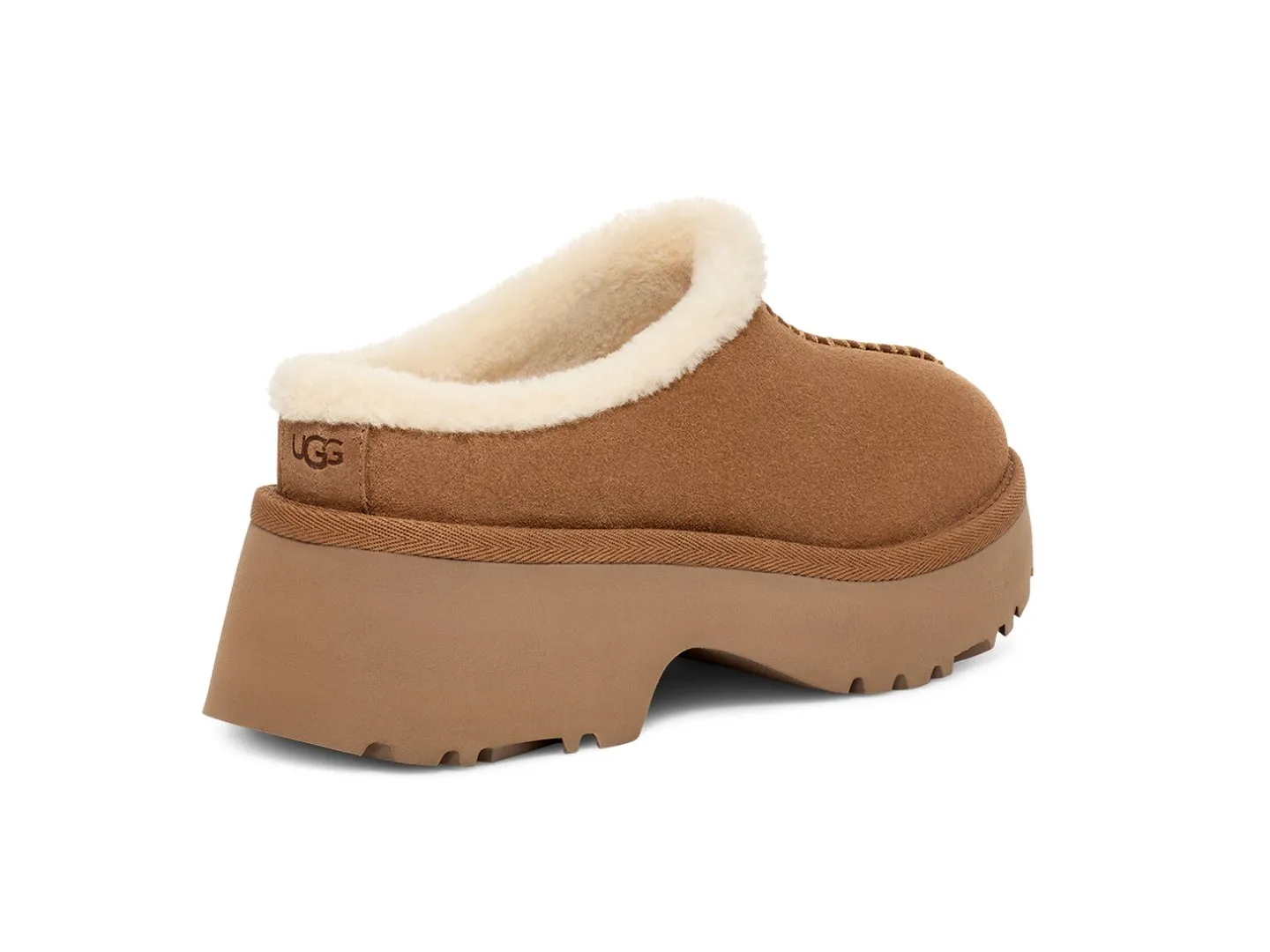 Ugg: New Heights Cozy Clog in Chestnut