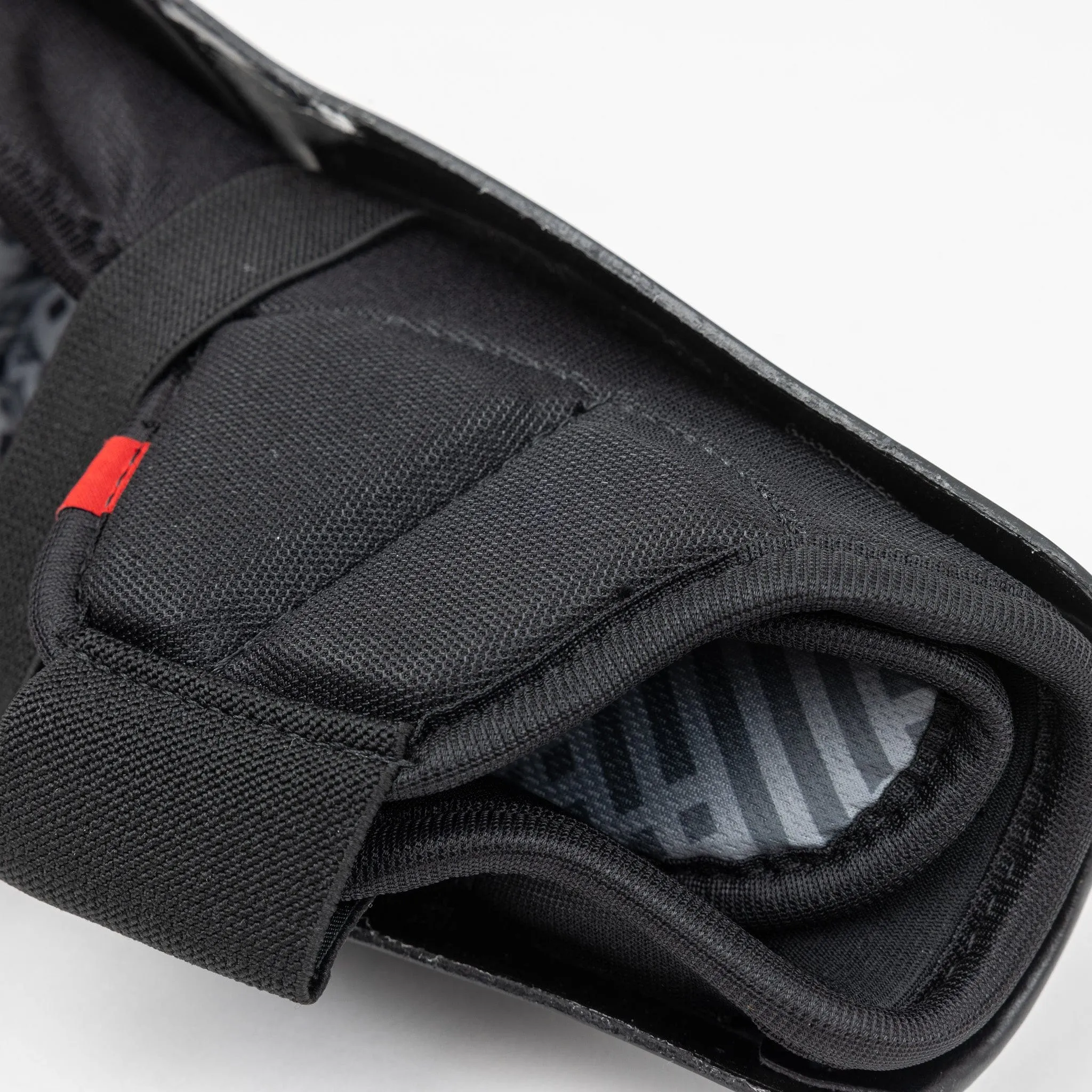 Warrior Rise Youth Hockey Shin Guards